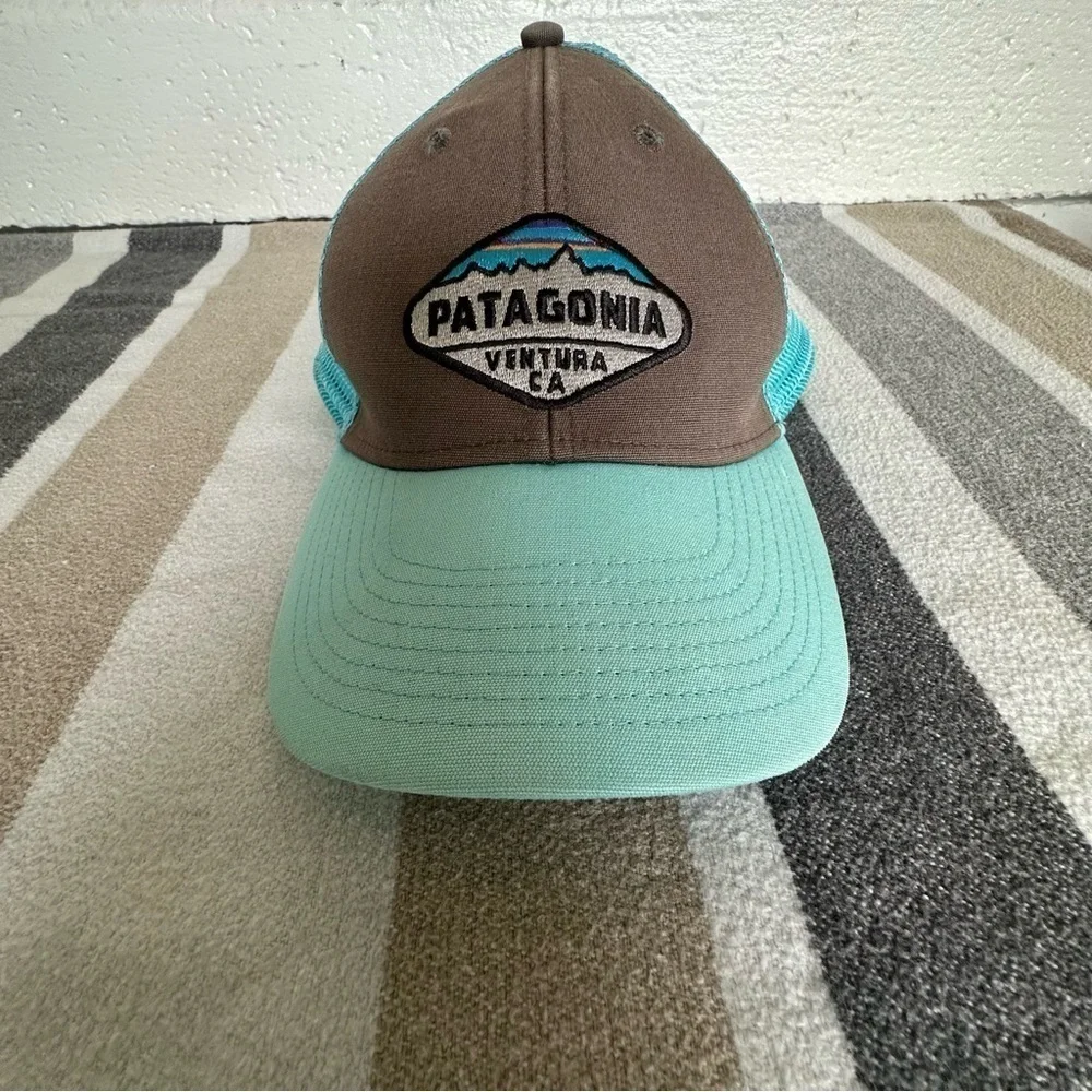 Patagonia Hat Cap Snap Back Adjustable Trucker Mesh Back Logo Aqua Beige…